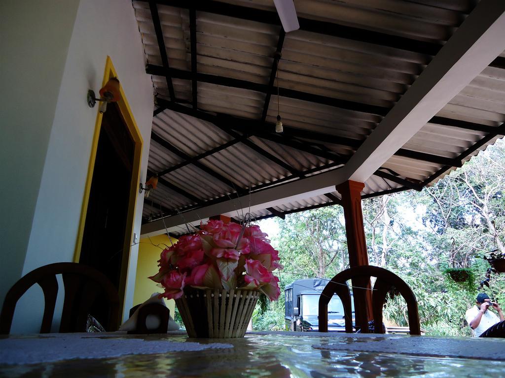 Sigiri Sithru Home Stay Сигирия Екстериор снимка